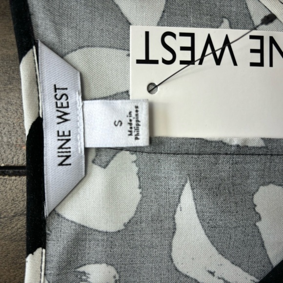 NWT Women's Nine West Knot-Back Long Sleeve Dress in Black & White Size Small - Picture 5 of 8